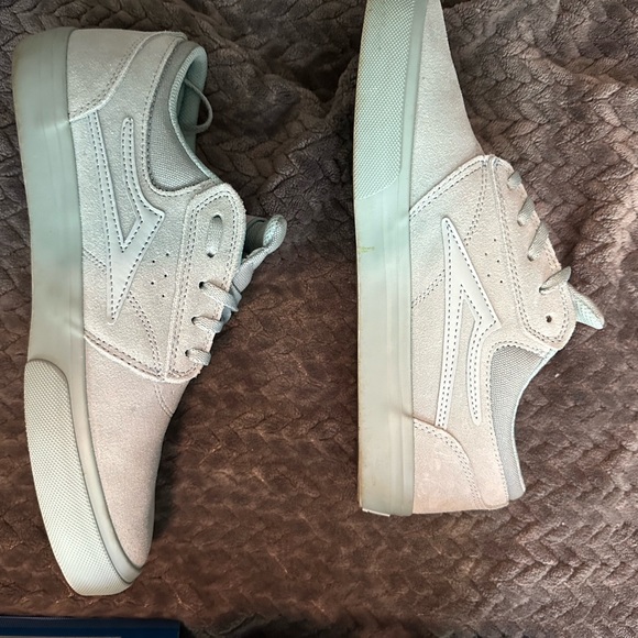 Lakai Griffin - Picture 1 of 3